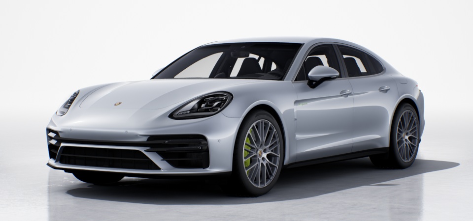 21-inch Panamera Exclusive Design sport wheels painted in Platinum Silver