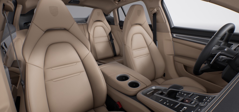 Two-tone leather interior in Black and Luxor Beige, smooth-finish leather