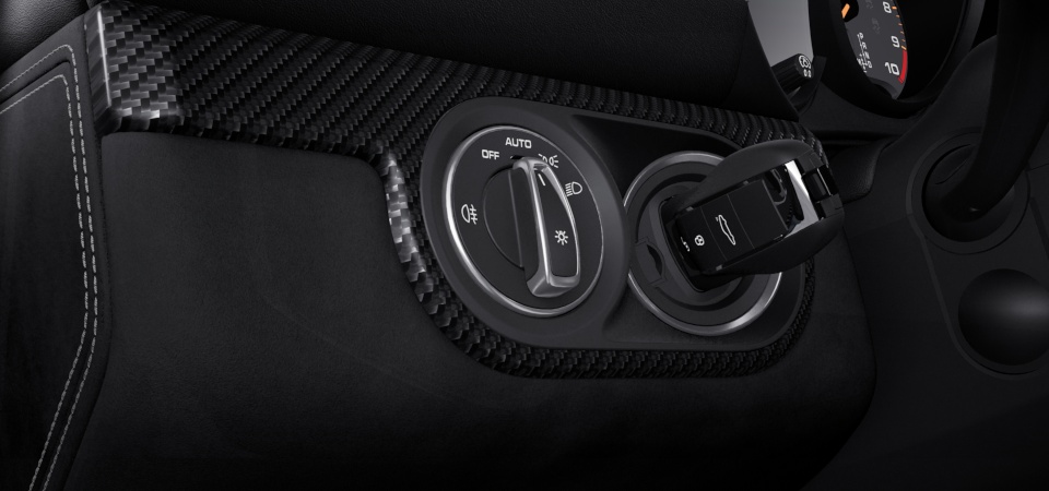 Dashboard trim package leather/Race-Tex with coloured decorative stitching