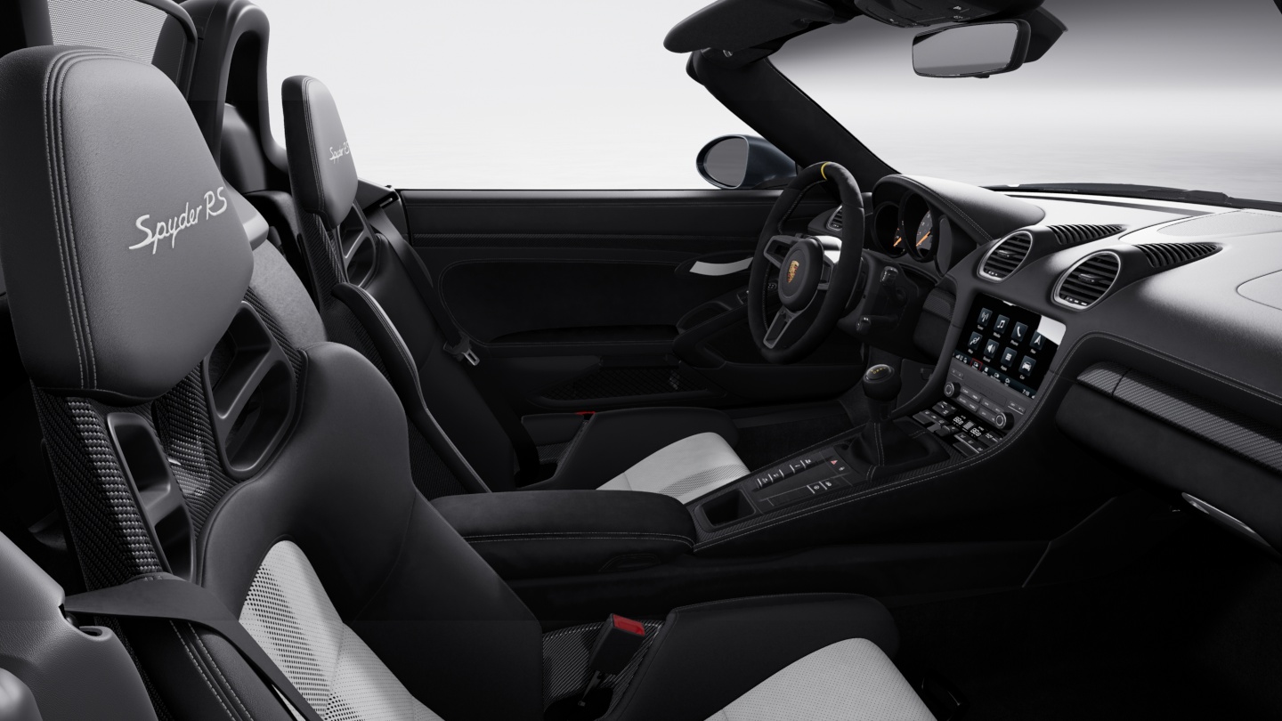 带大量真皮和 Race-Tex 面料部件的黑色-极地灰双色调内饰