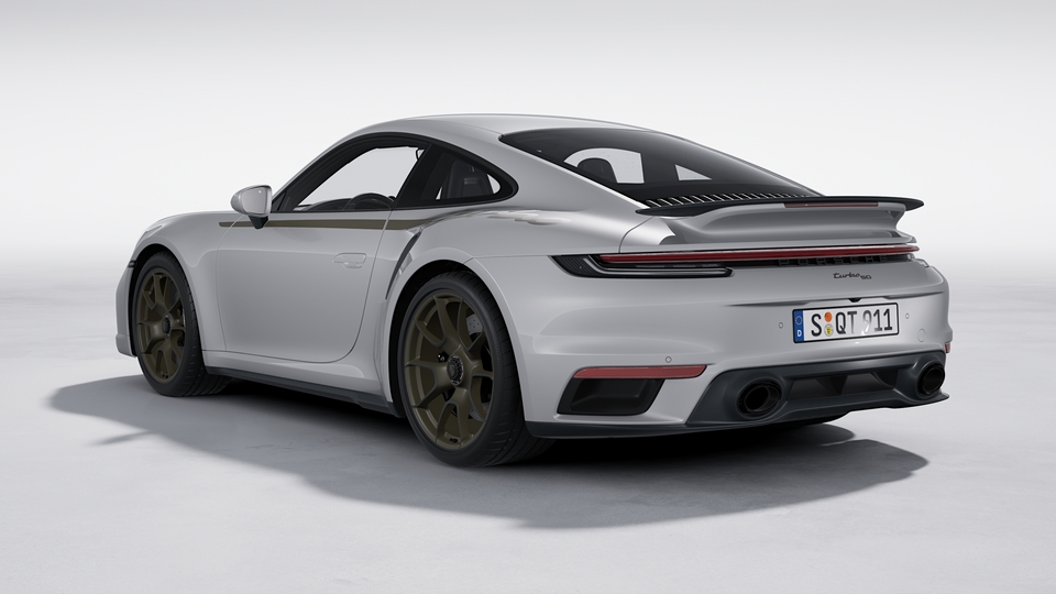 Taillight strip with ‘PORSCHE’ lettering