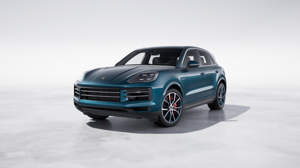 21-inch Cayenne Exclusive Design wheels painted in exterior colour