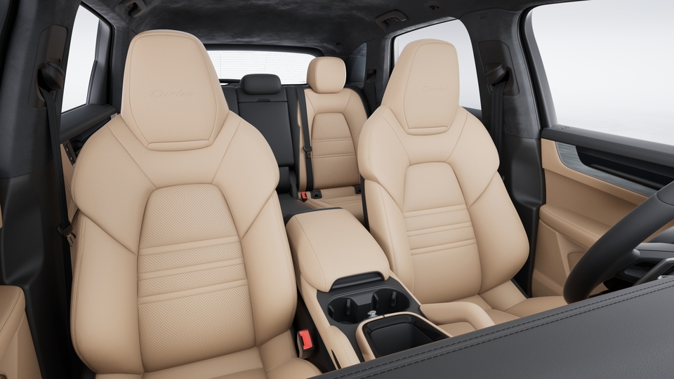 Leather interior in two-tone combination, smooth-finish leather Black and Mojave Beige