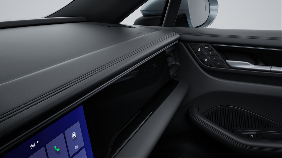 Interior Package in Black (high-gloss)