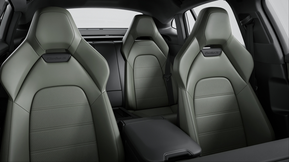 Two-tone leather interior in Black and Night Green, smooth-finish leather