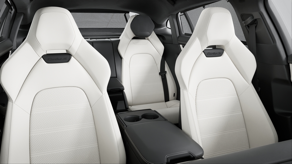 Two-tone leather interior in Black and Kalahari Grey, smooth-finish leather