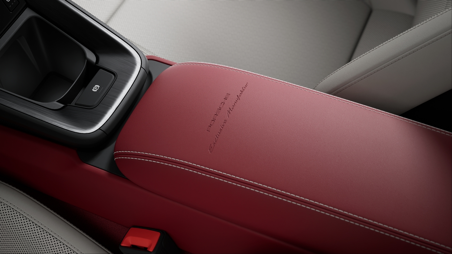 Exclusive Manufaktur 真皮内饰