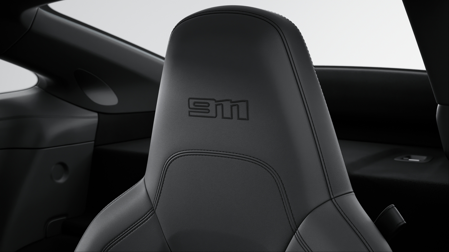 带大量真皮部件的 Sport-Tex 格子呢面料内饰组件