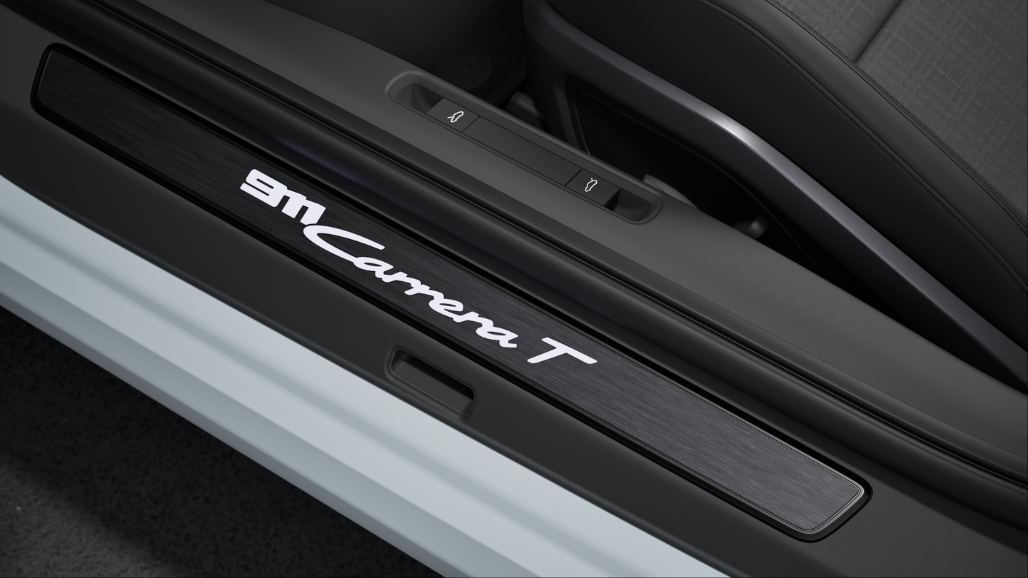 Door Sill Guards brushed Aluminium in Black, illuminated