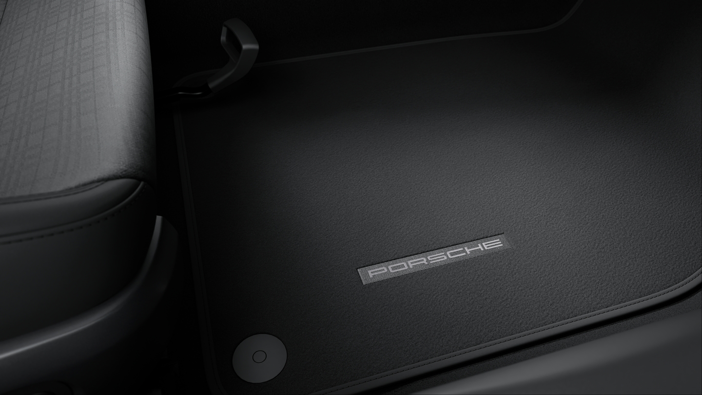Floor mats front and rear