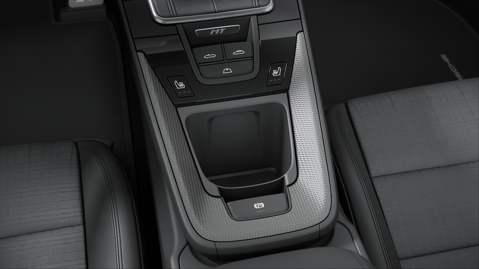 Carbon matt Interior Package with accent in Black