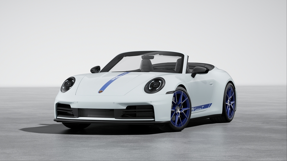 Carrera T exterior package with contrasting colour in Gentian Blue