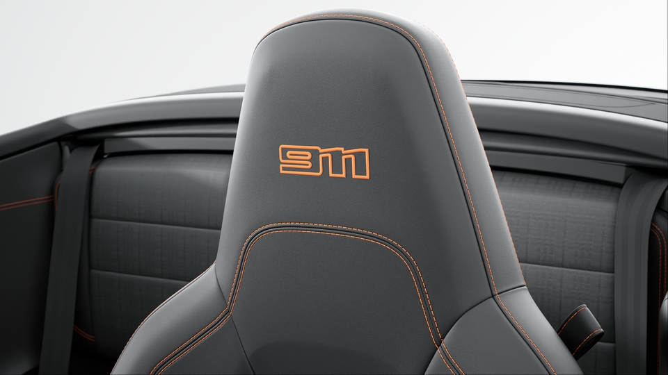 Interior Trim Package with decorative Stitching in contrasting Colour