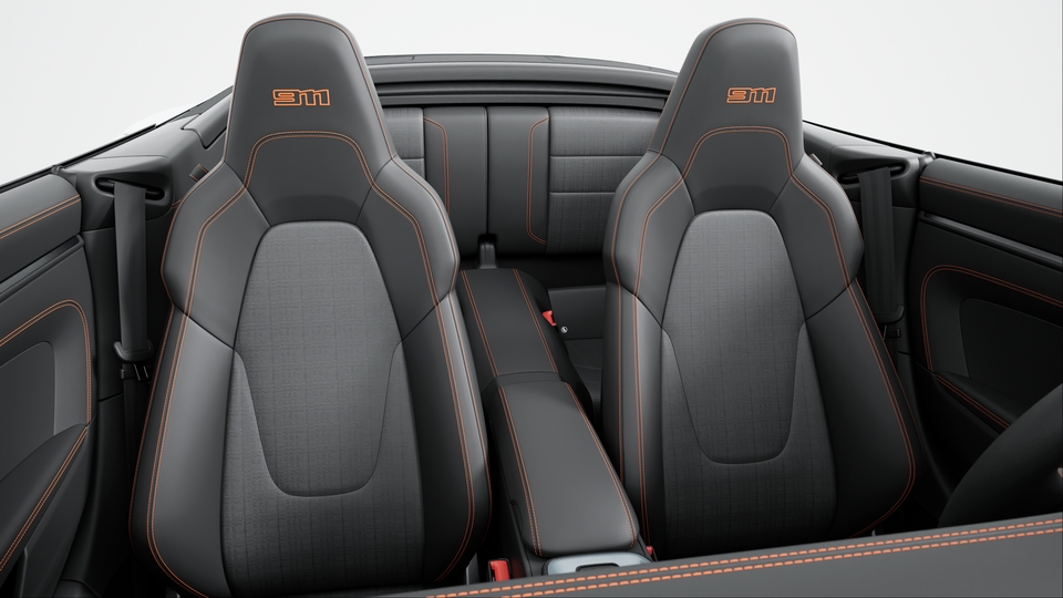 Interior Trim Package with decorative Stitching in contrasting Colour