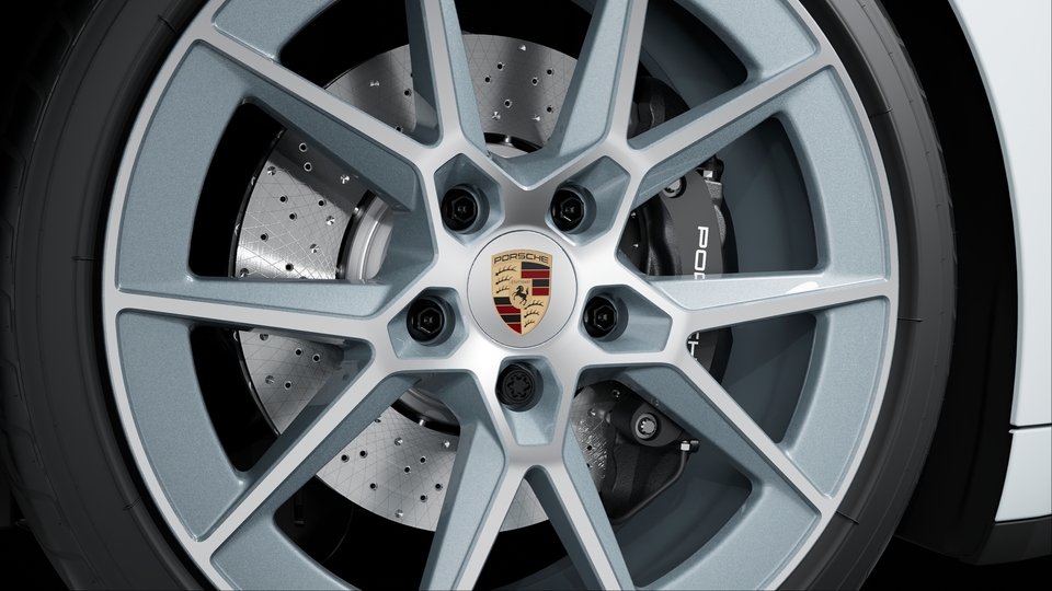 Wheel centre caps with full-colour Porsche crest