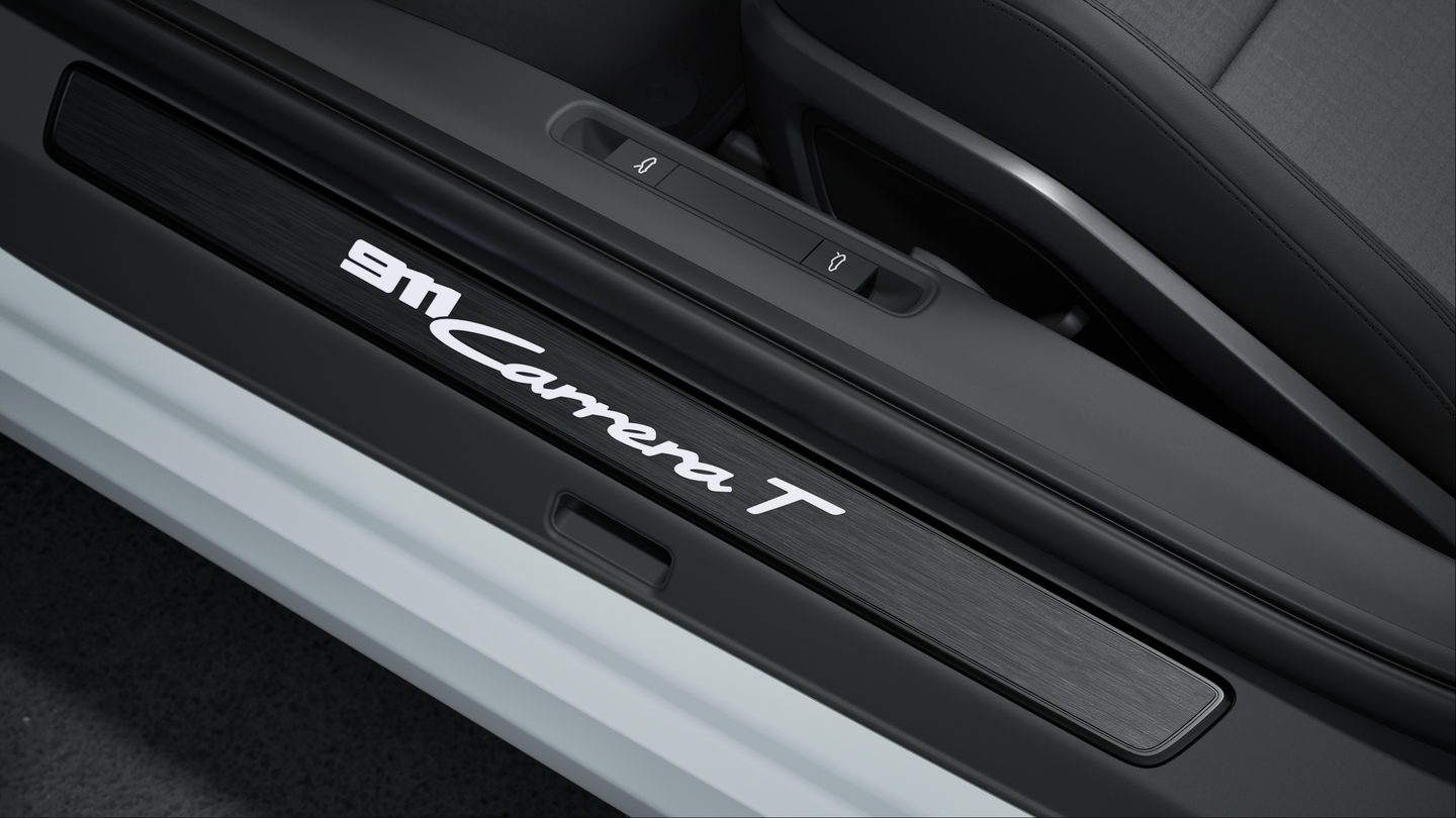 Door Sill Guards brushed Aluminium in Black, illuminated