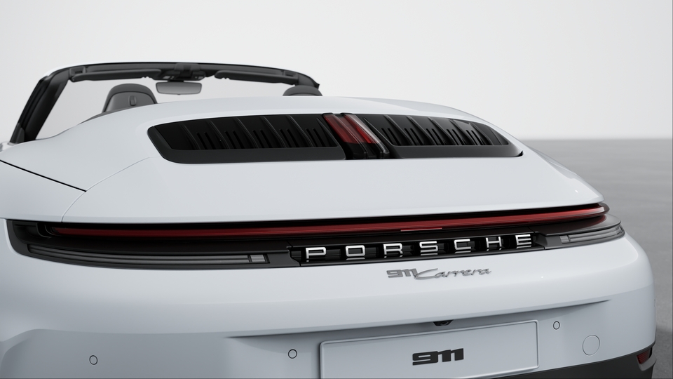 带 “PORSCHE” 标志的条形尾灯