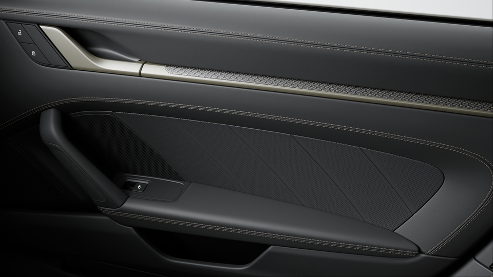 Leather interior Black with Interior Package Turbonite