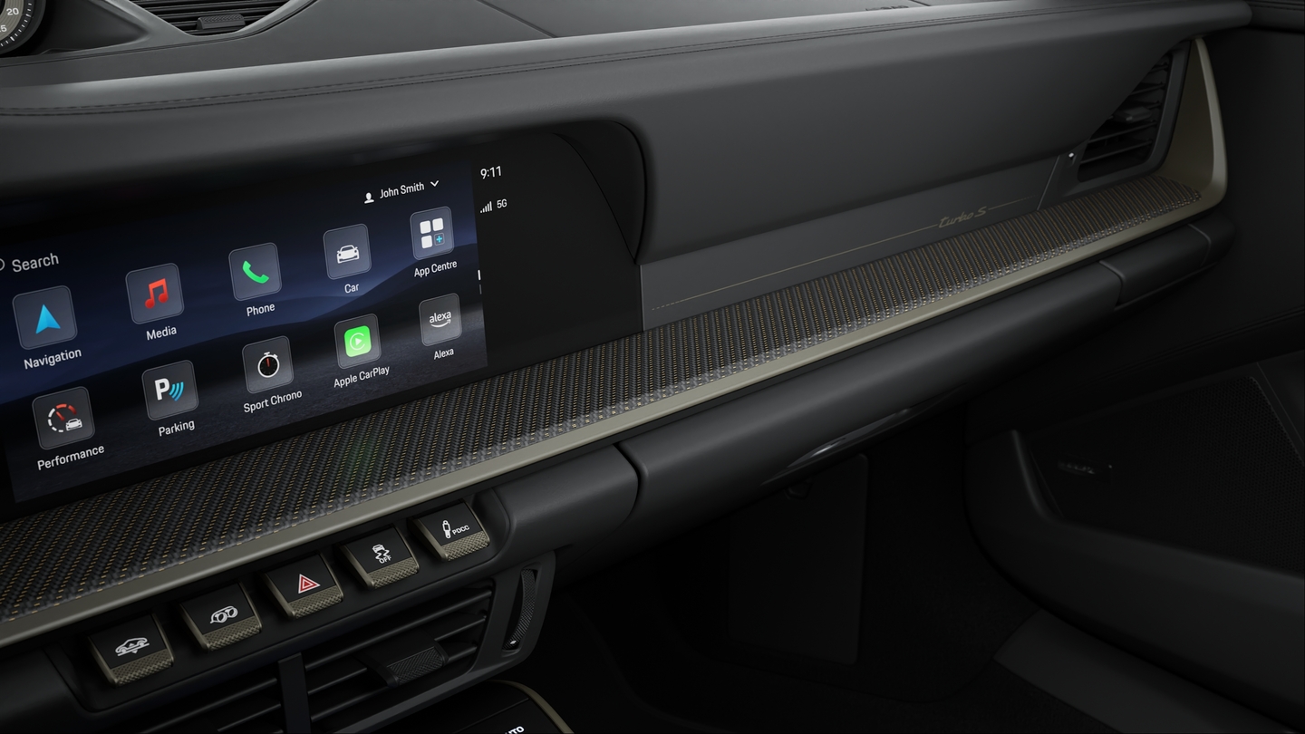 Matt carbon interior package with colour accent in Neodyme
