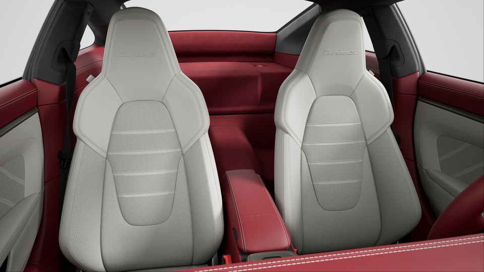 Exclusive Manufaktur 真皮内饰