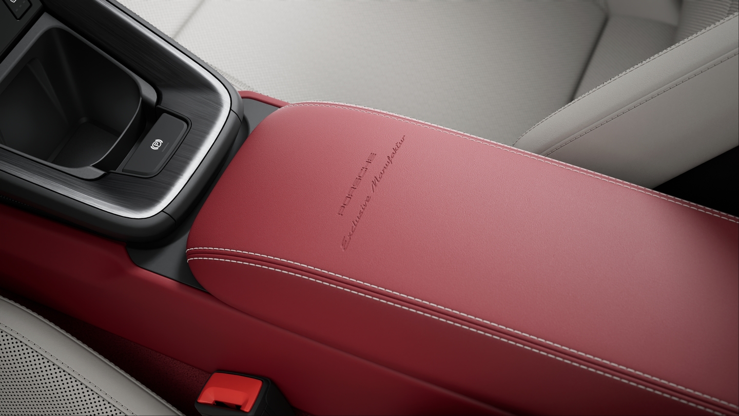 Exclusive Manufaktur 真皮内饰