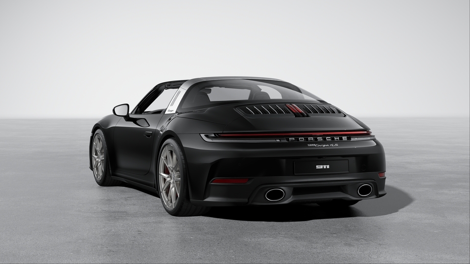 Model designation on rear trim in Lightsilver
