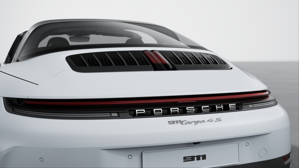 Taillight strip with ‘PORSCHE’ lettering
