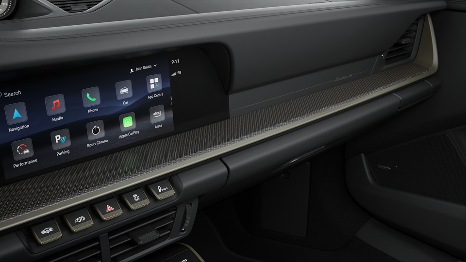 Matt carbon interior package with colour accent in Neodyme