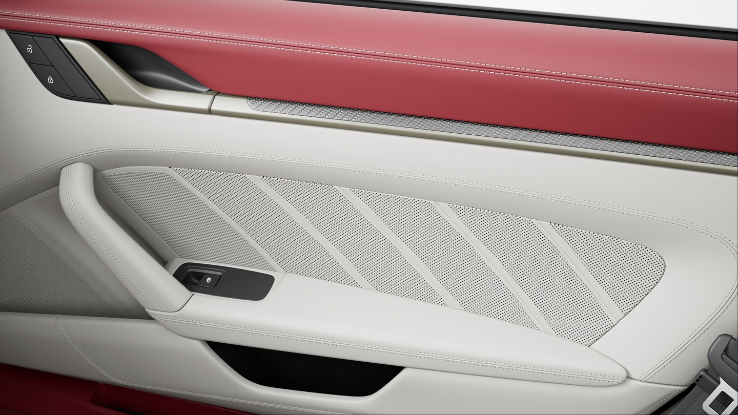 Exclusive Manufaktur 真皮内饰