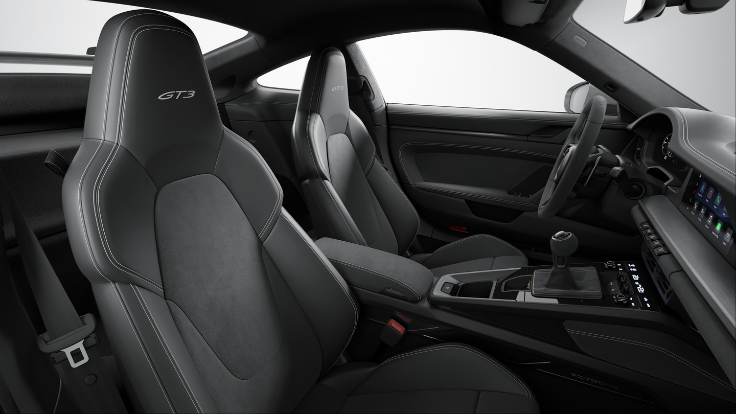 Interior with extensive leather / Race-Tex items Black with contrasting colour GT Silver