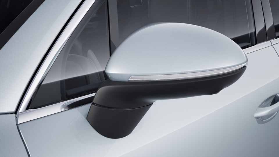 Exterior mirror lower trims including mirror base in Black