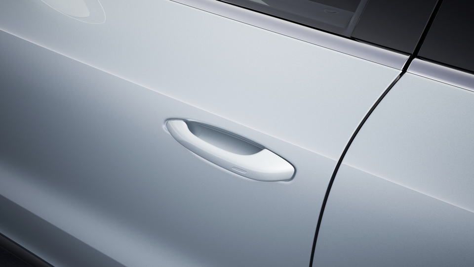 Door handles painted in exterior colour