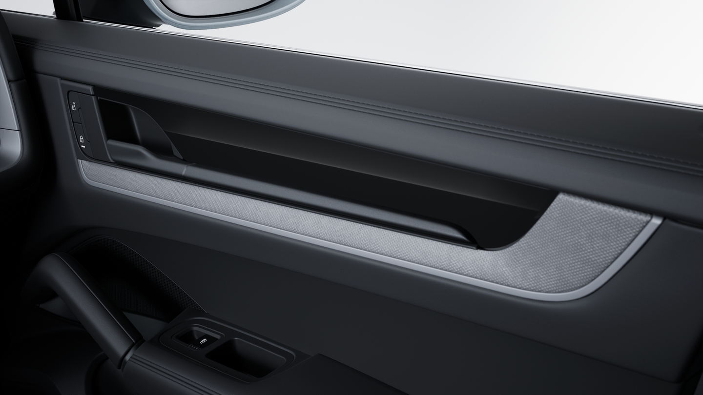 Interior Package Diamar painted in Silvershade