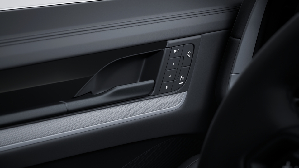 Comfort seats in front (14-way, electric) with memory package