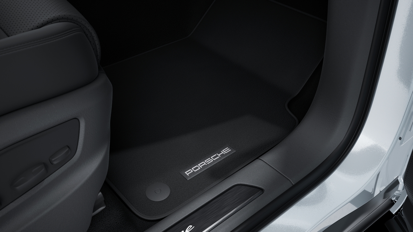 Floor mats front and rear