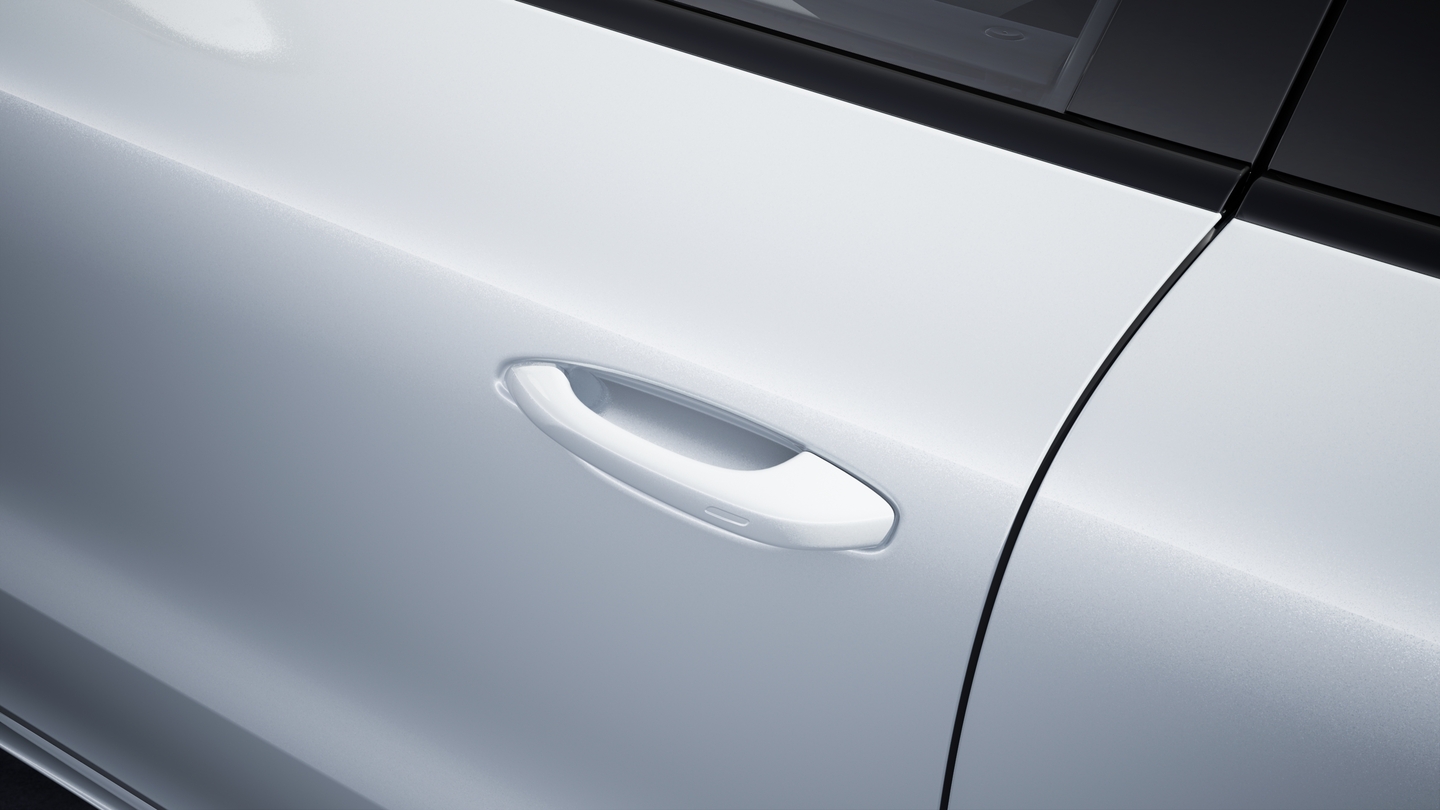 Door handles painted in exterior colour