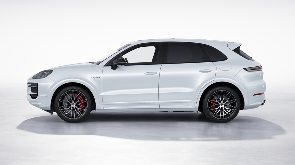 Brake system with brake calipers in Red