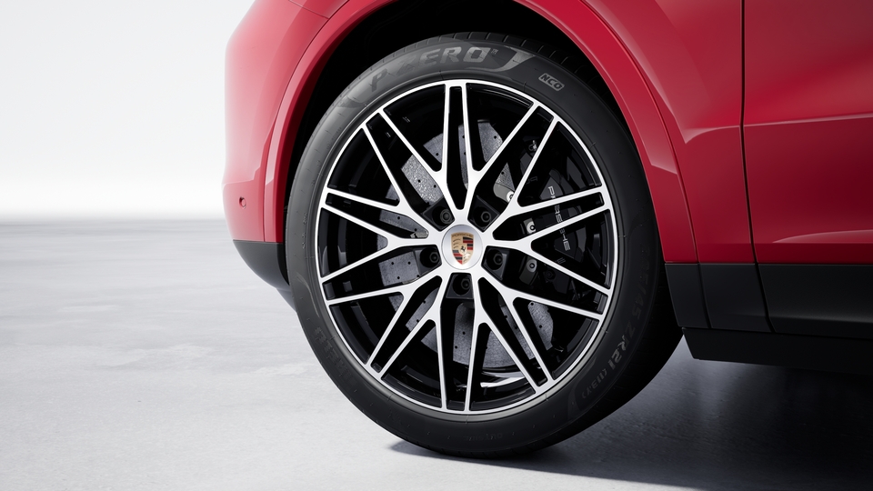 Porsche Ceramic Composite Brake (PCCB) with Brake Calipers painted in Black (high-gloss)