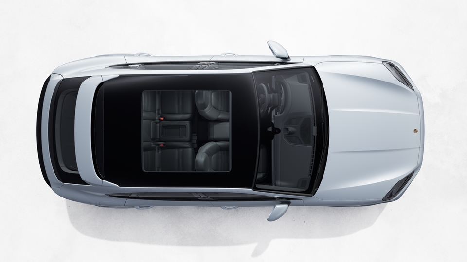 Roof spoiler in exterior colour