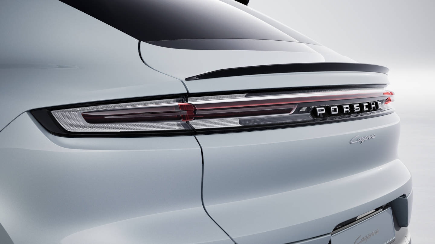LED taillights including light strip
