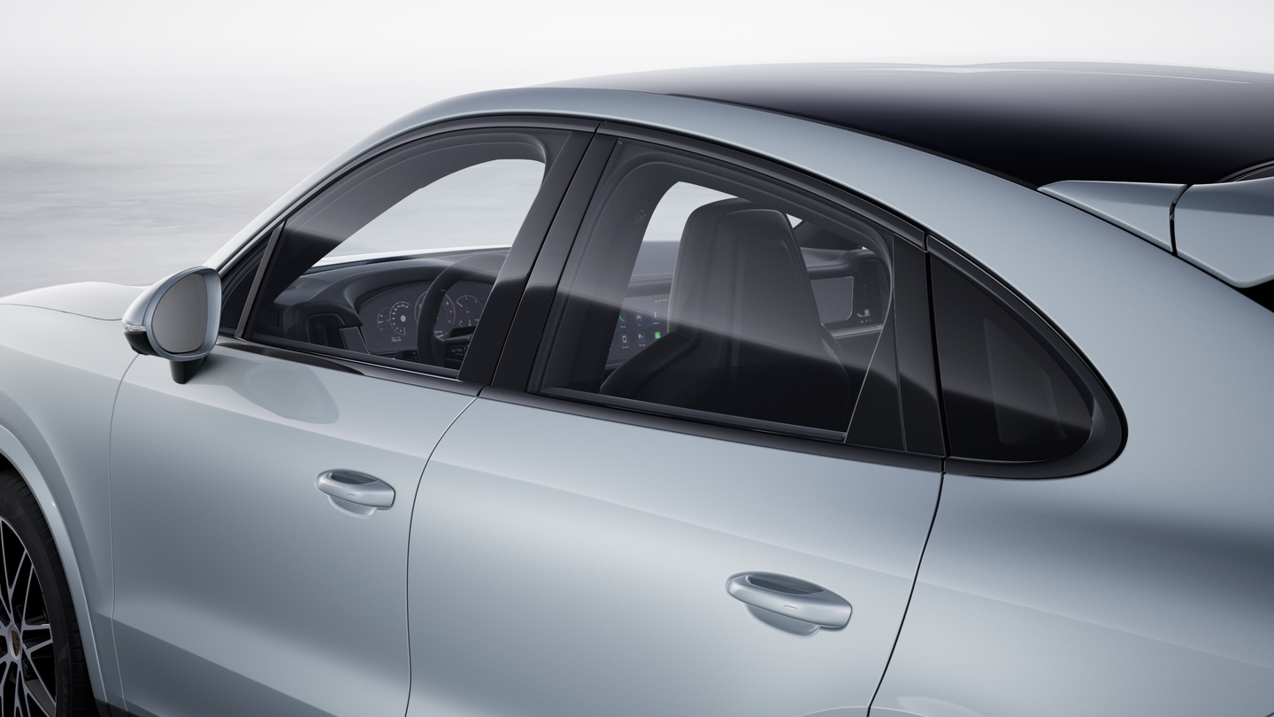 Window Trim in High Gloss Black