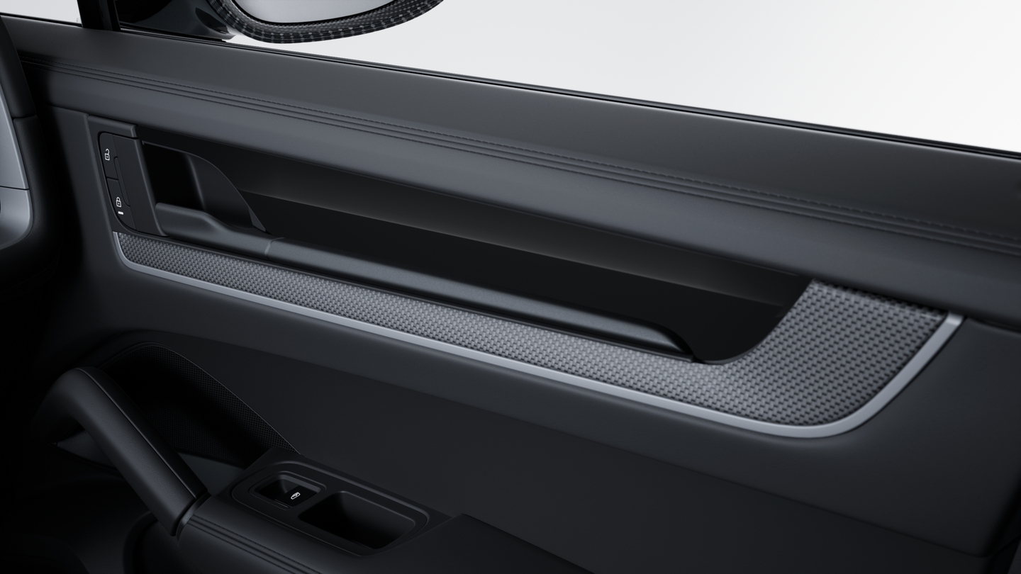 Lightweight Sport Package in Carbon Fiber