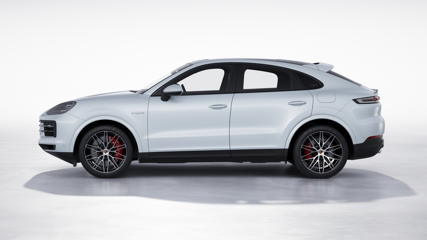 Brake system with brake calipers in Red