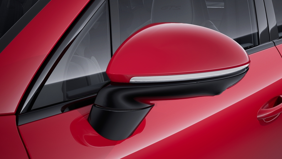 Exterior Mirror Lower Trims painted in Exterior Colour including Mirror Base painted in Black (high-gloss)
