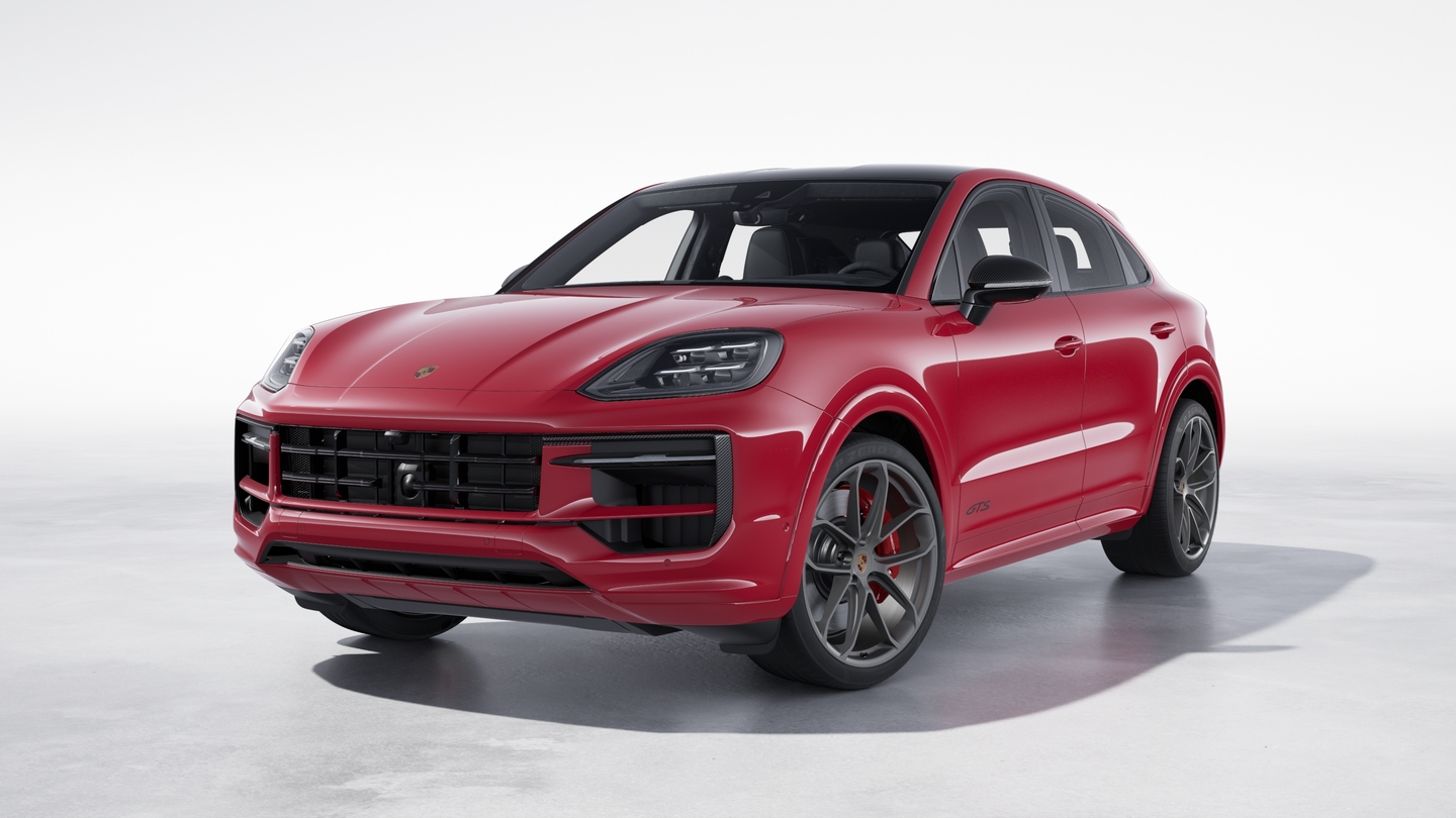 Premium Plus Sport Package in Carbon Fibre
