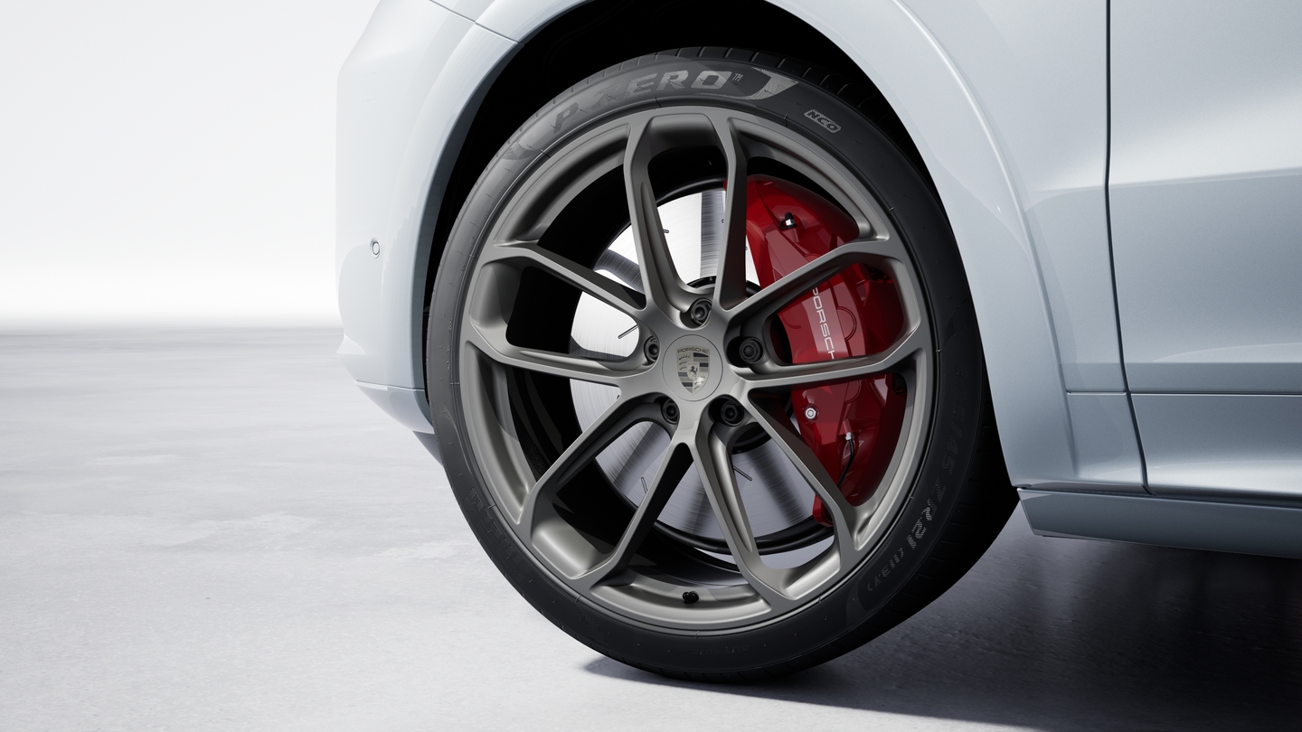 Premium Plus Sport Package in Carbon Fibre