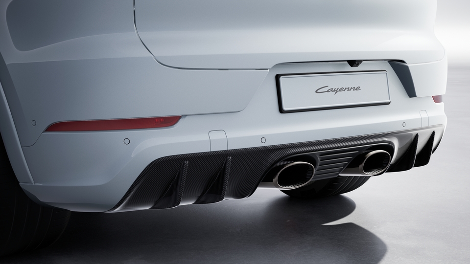 Premium Plus Sport Package in Carbon Fibre