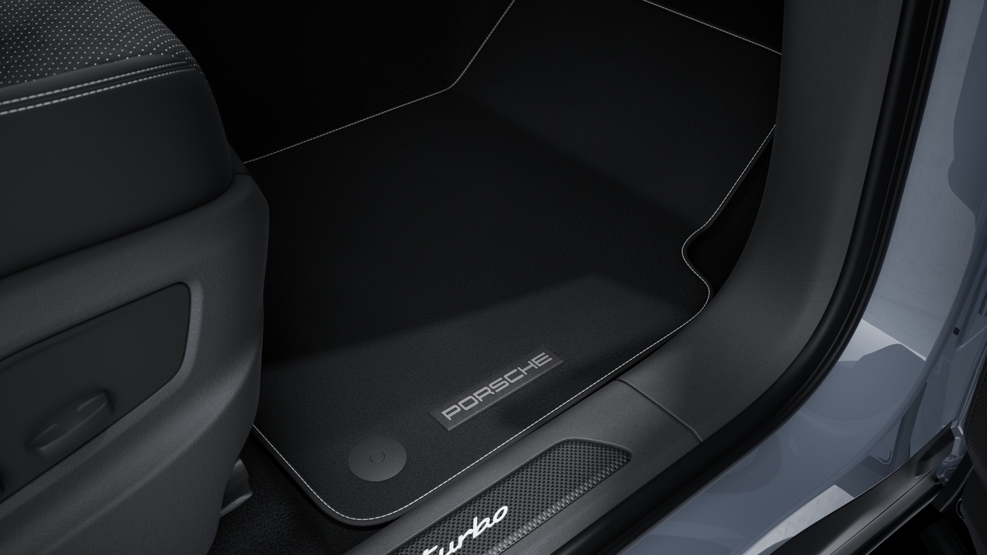 GT Interior Package with contrast stitching Arctic Grey