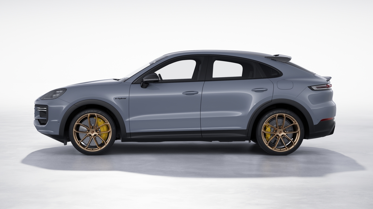 Porsche Ceramic Composite Brake (PCCB), Yellow brake calipers