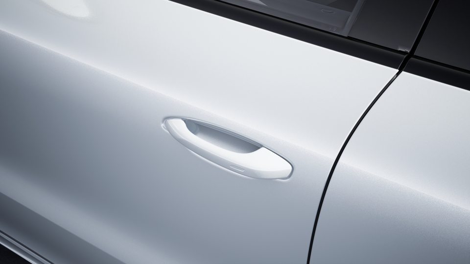 Door handles painted in exterior colour